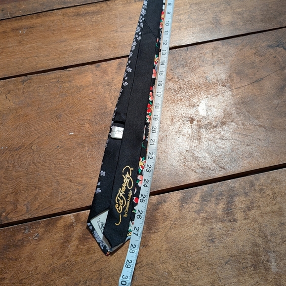 Ed Hardy Silk Tie. EUC. - Picture 10 of 10